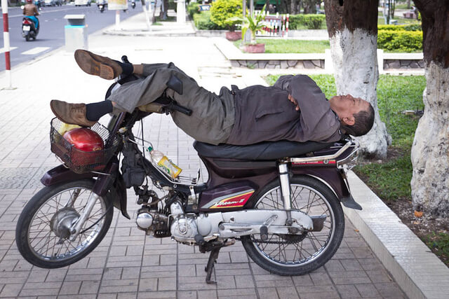 Fatigue chronique, dormir, scooter