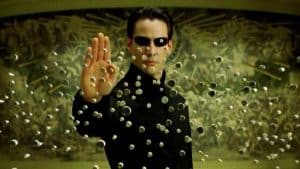 Cette armure liquide arrête les balles mieux que le Kevlar Matrix, armure liquide, stop, balles