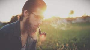 La barbe de hipster est-elle hygiénique ? Barbe homme, hipster, sales, toilettes, bactéries