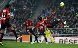 Trophées UNFP: les 5 nominés pour le plus beau but de Ligue 1 Carlos Eduardo, Nice-Lyon, Trophées UNFP