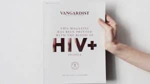 Pour sensibiliser, un magazine est imprimé avec du sang de séropositifs Vangardist, magazine imprimé avec de l'encre et du sang, VIH, sida, séropositif