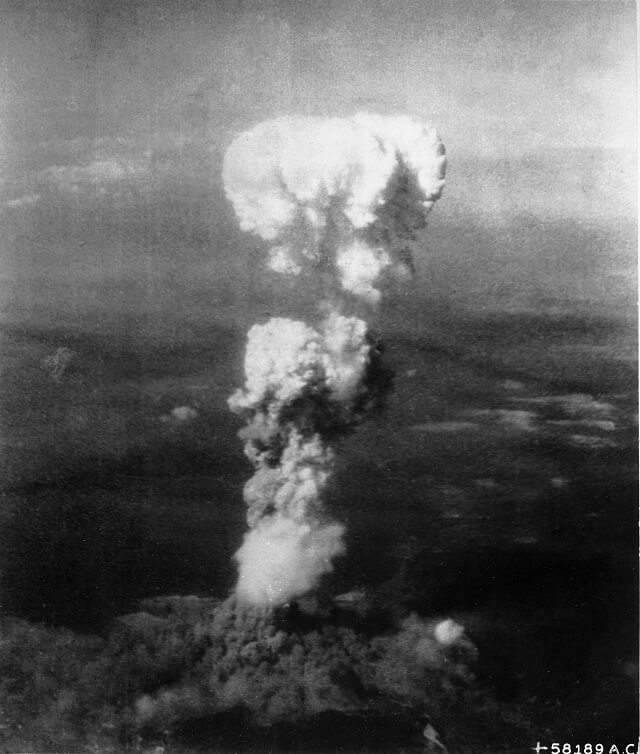 bombe atomique, hiroshima, champignon
