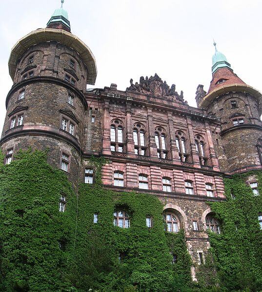 chateau de ksiaz, train, or