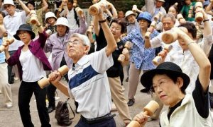 Pour mourir vieux, il faut vivre au Japon Japon, personnes âgées, record
