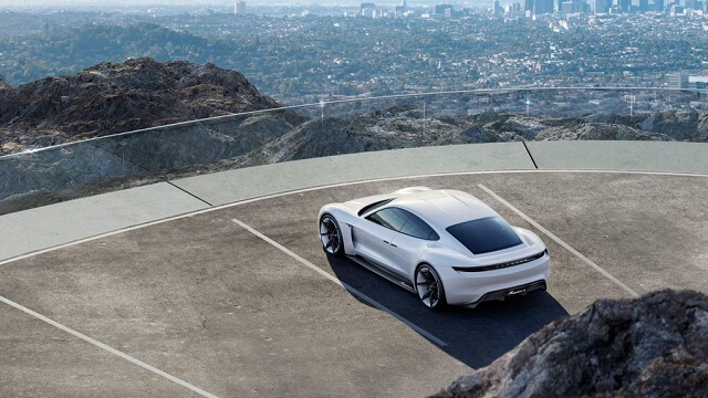 Porsche Mission E, électrique
