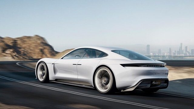 Porsche Mission E, électrique