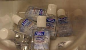 Nouvelle mode chez les adolescents: boire du gel antibactérien Boire du gel hydroalcoolique, adolescents suédois