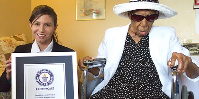 Doyenne de l'humanité, Morte à 116 ans et 10 mois
