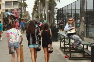 Un projet de loi contre le harcèlement de rue prévu pour 2018