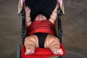 Obésité infantile : un bébé de 10 mois qui pèse 28 kg Obesite-infantile-un-bebe-de-10-mois-qui-pese-28-kg