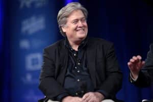 Bannon, l’artisan de la victoire de Trump, s’intéresse à l’Europe