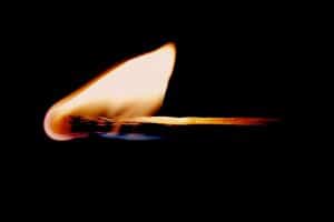 Le corps d’une femme retrouvé dans une maison en feu