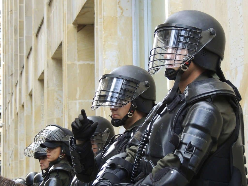 Un policier italien tabassé par des migrants