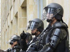 Italie : un policier tabassé par un demandeur d’asile