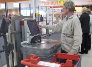 Les nouvelles techniques de triche dans les caisses automatiques des supermarchés