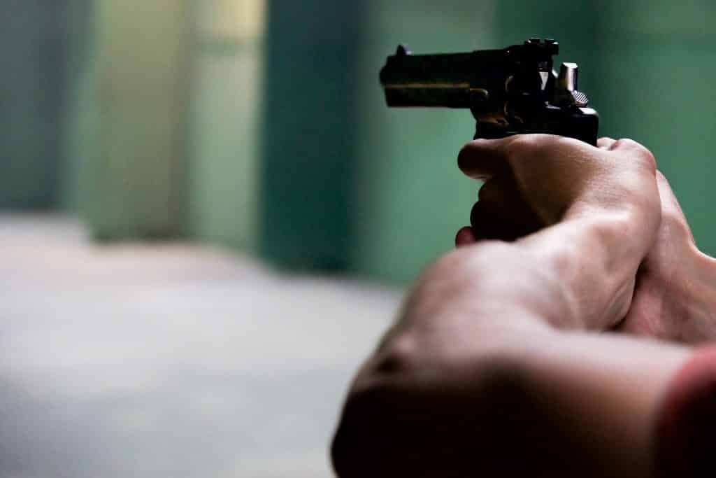 Fusillade dans un lycée de Floride : après l’émotion, l’heure de poser les bonnes questions