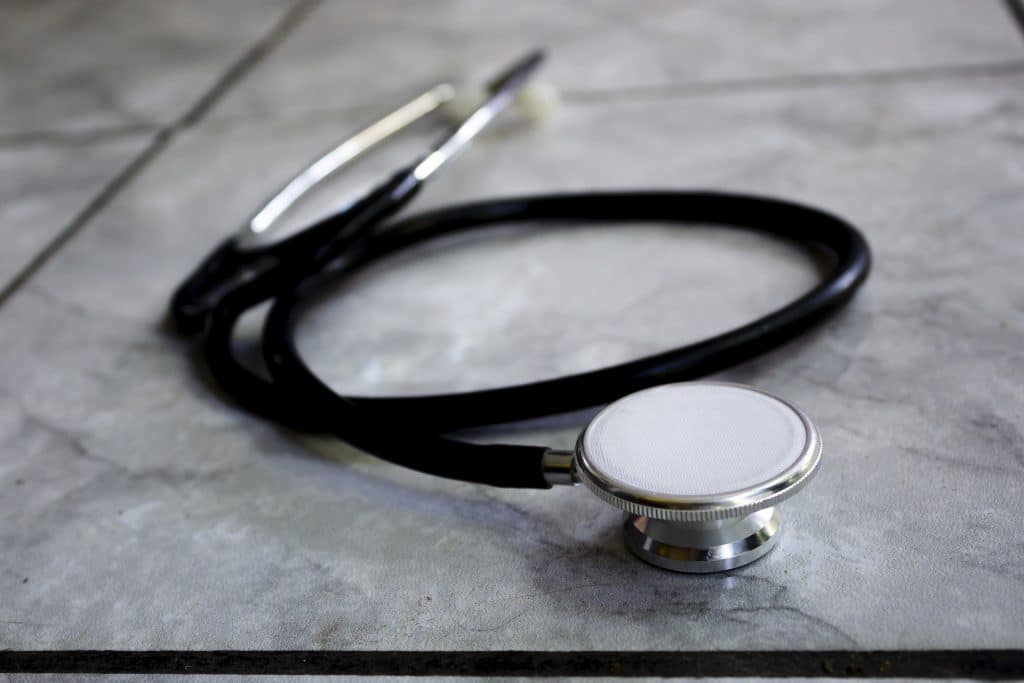 L’infirmier d’un hôpital de Neuilly mis en examen pour viol