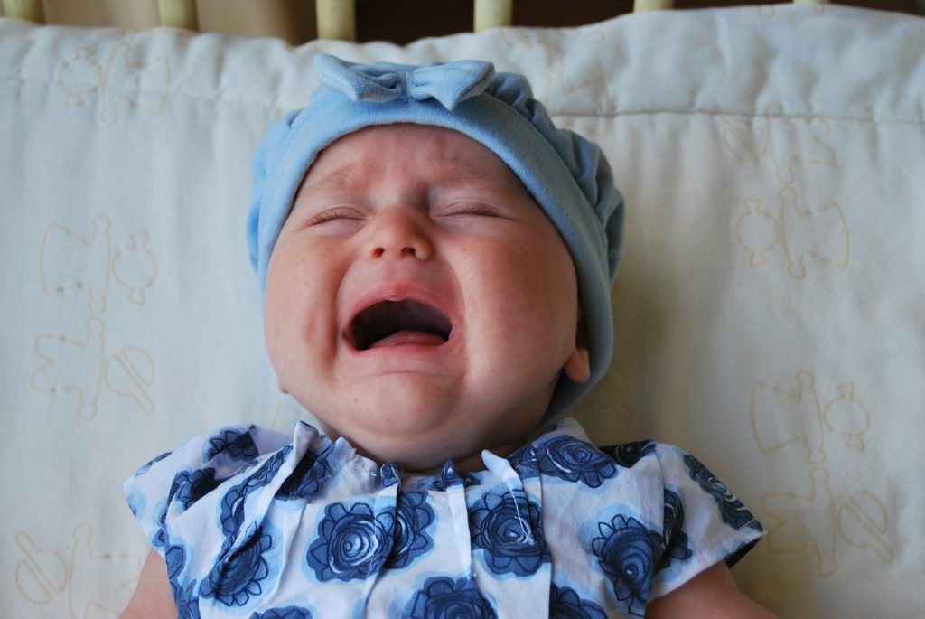 Elle aurait violé son bébé avec une brosse à cheveux