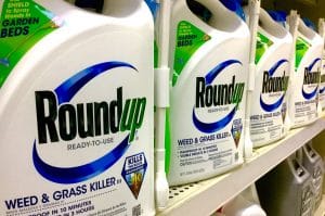 Glyphosate : Bayer aurait essayé de stopper les poursuites aidé de 8 milliards de dollars