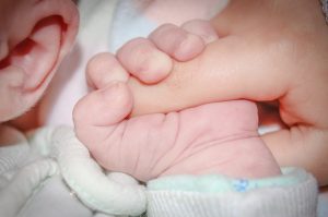 Un nourrisson décède en avalant le bouchon du mouche-bébé