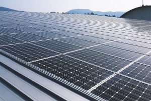 Ils inventent des panneaux solaires à même de produire de l’énergie la nuit