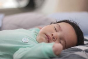Cette petite fille est née avec deux bouches, une malformation rarissime et hors du commun
