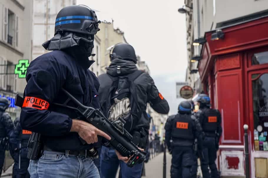 Puy-de-Dôme : trois gendarmes tués, un blessé, par un forcené lui-même retrouvé mort