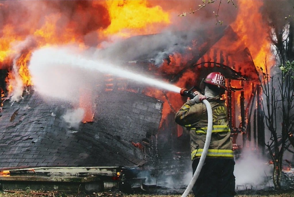 A Carcassonne, un enfant de 5 ans provoque un incendie alors qu’il jouait avec un briquet