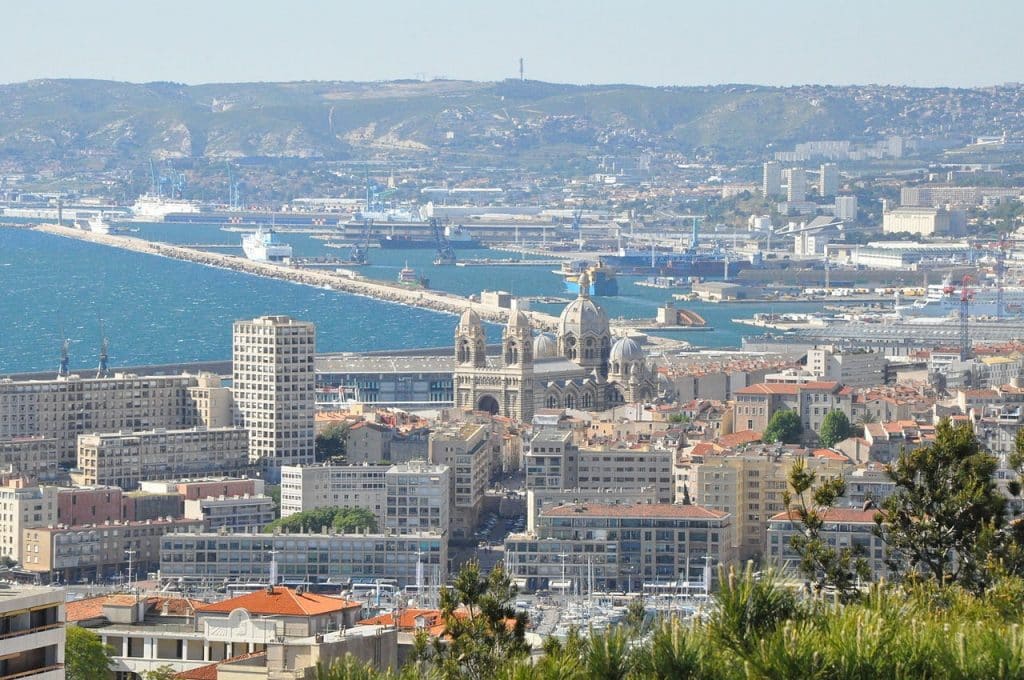 Marseille : une fusillade éclate, une fillette de 3 ans a frôlé la mort
