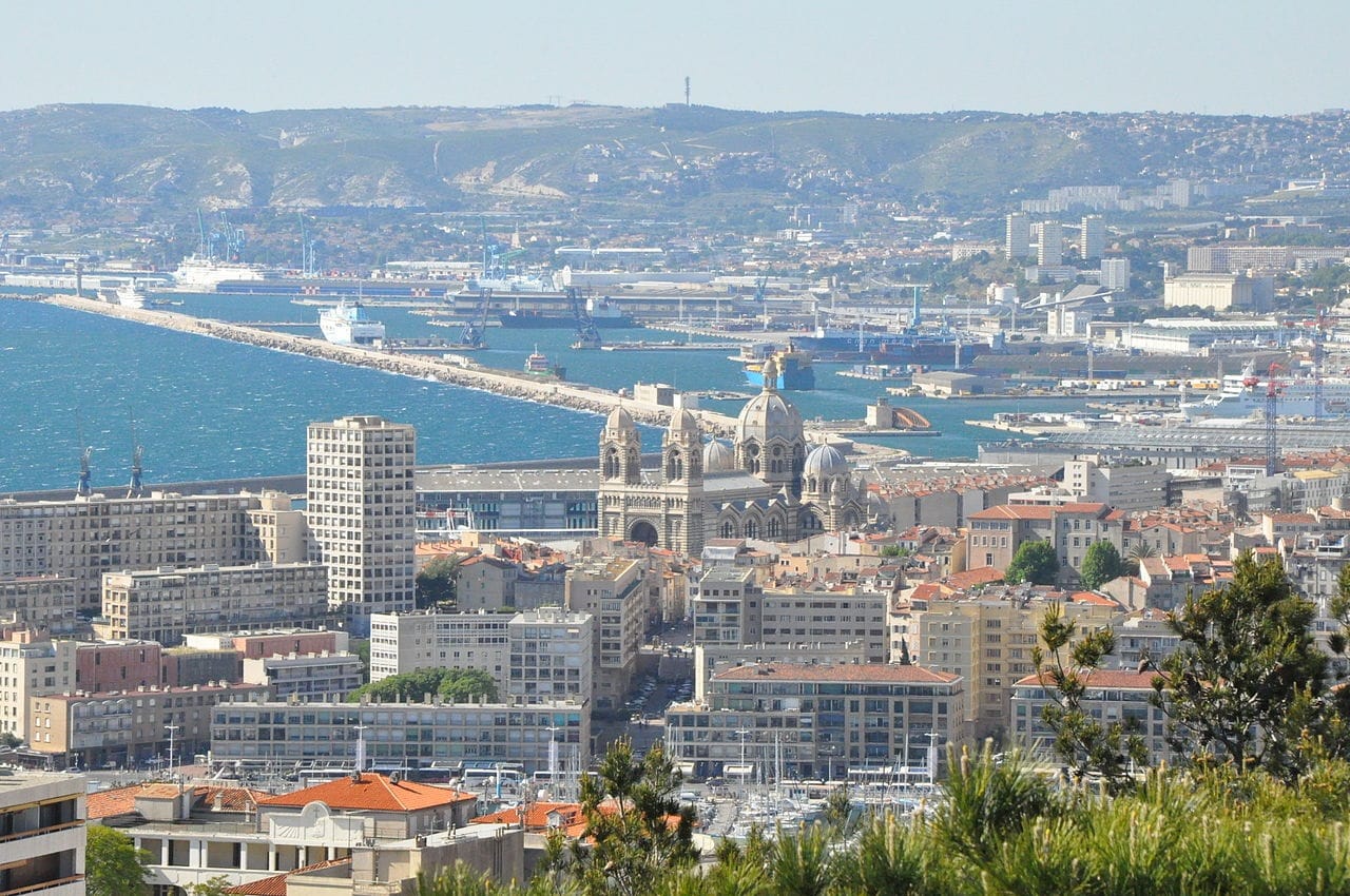 Marseille : une fusillade éclate, une fillette de 3 ans a frôlé la mort