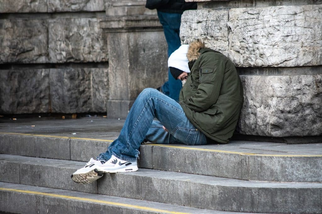 France : près de 300 000 sans-domicile-fixe dans nos rues