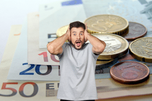 Billets trouvés par terre : la règle d’or pour les conserver sans risque
