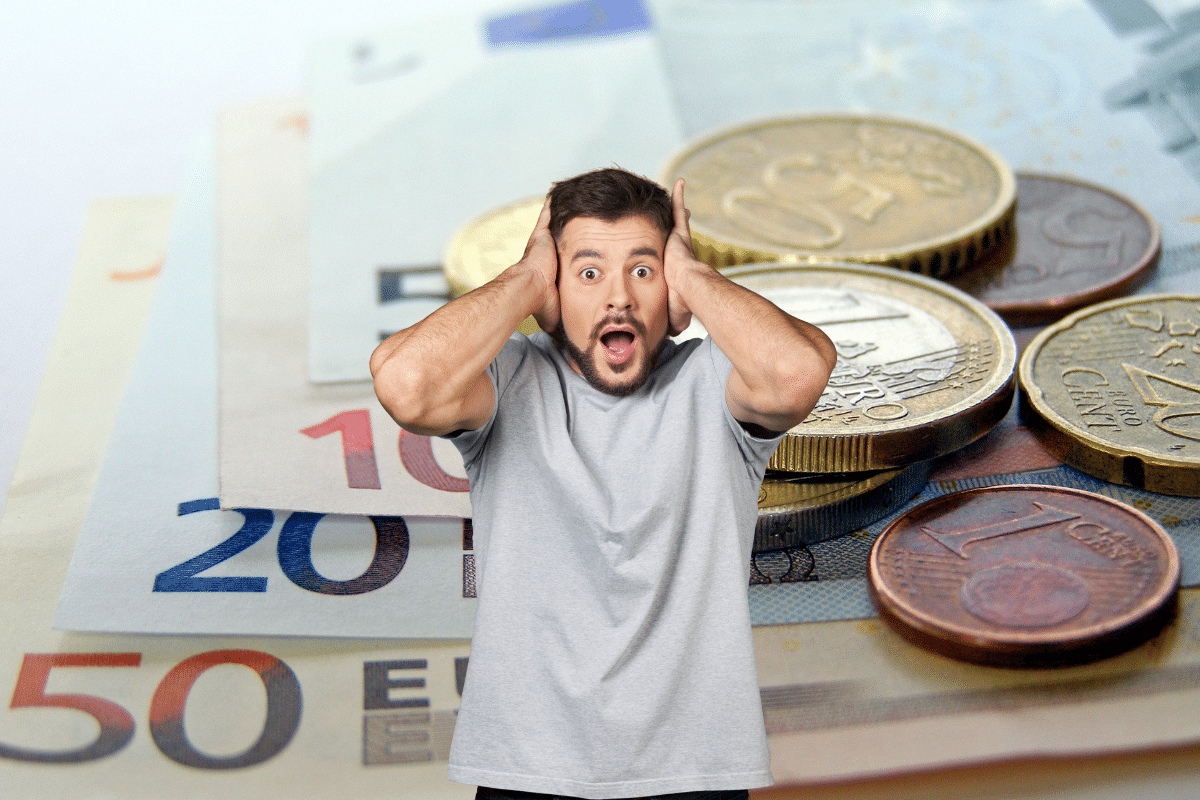 Billets trouvés par terre : la règle d’or pour les conserver sans risque