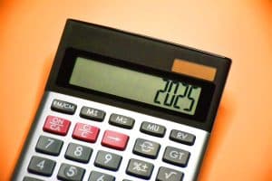 Ce changement fiscal 2025 : 619 000 épargnés, 18 millions soulagés, mais les hauts revenus dans le viseur d&rsquo;une taxe exceptionnelle