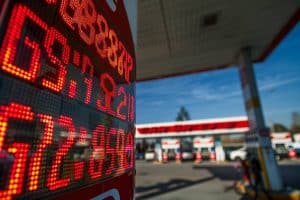 Les prix des carburants baissent enfin : découvrez où faire le plein à moindre coût cette semaine