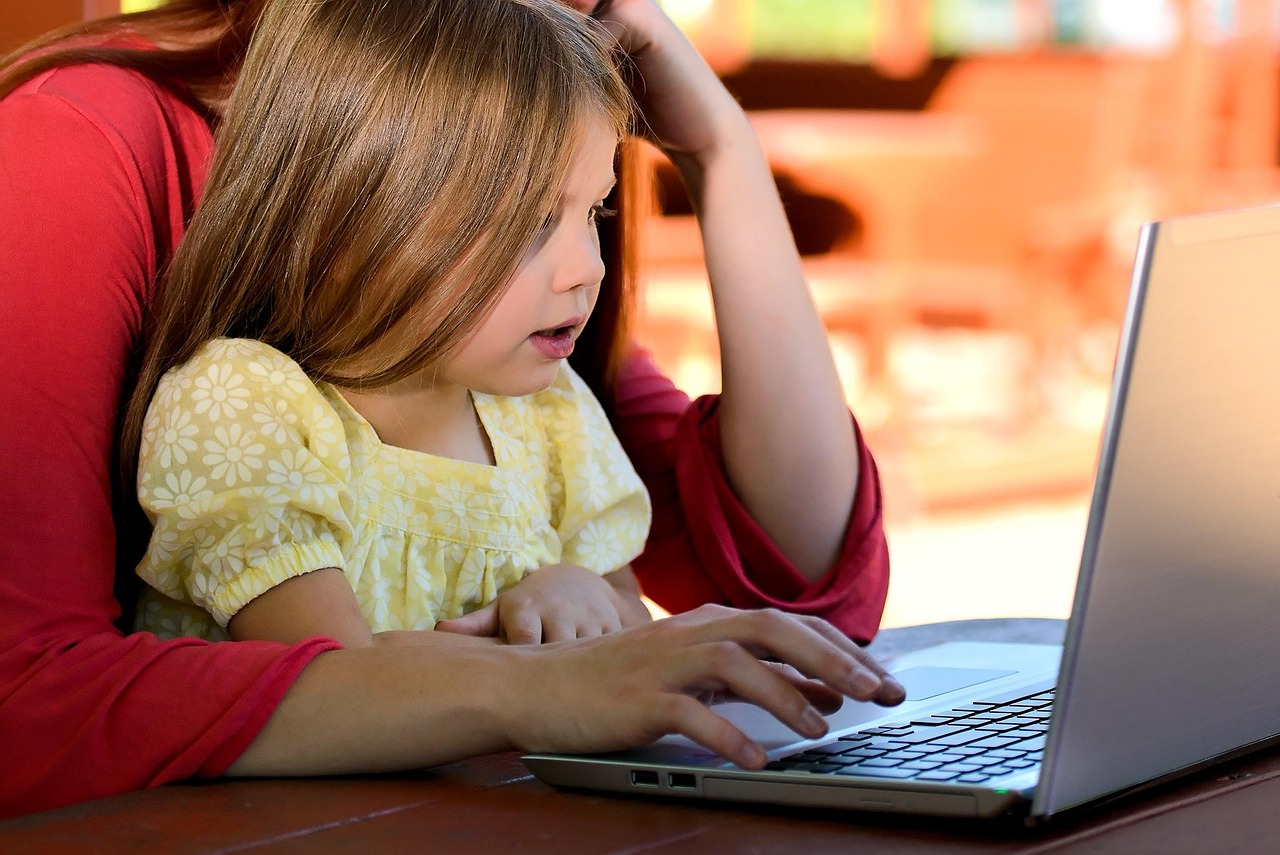 Protection des enfants en ligne : découvrez pourquoi le contrôle parental est désormais incontournable