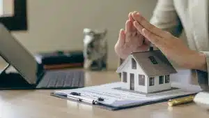 Locataires : ce nouveau prélèvement sur les loyers dès 2025 va lourdement alourdir vos charges à des niveaux records