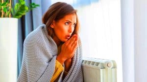 Ce geste ancestral des grands-parents promet 30% d’économies sur votre facture de chauffage cet hiver Ce geste ancestral des grands-parents promet 30% d’économies sur votre facture de chauffage cet hiver