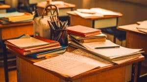 Les devoirs scolaires au collège et au lycée pourraient bientôt disparaître : une révolution dans l’éducation se prépare 90 % des lycéens utilisent l'IA : adieu aux devoirs classiques, bienvenue à l'apprentissage du futur ?