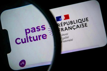 Ce pass Culture à 72 millions : un gouffre financier qui menace l’égalité culturelle des élèves ruraux et péri-urbains