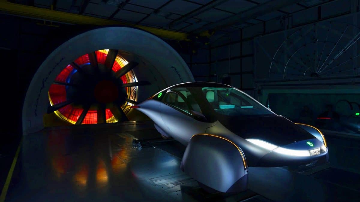 Ce véhicule solaire Aptera, 1 600 km d&rsquo;autonomie, pourrait redéfinir le futur de la mobilité électrique avec ses 162 km/h