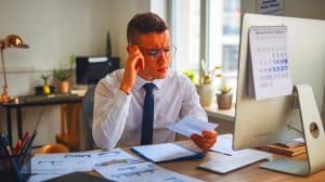 Contrat en alternance : une baisse du salaire net des apprentis dès le mois prochain, voici pourquoi ça va faire grincer des dents Contrat en alternance : une baisse du salaire net des apprentis dès le mois prochain, voici pourquoi ça va faire grincer des dents