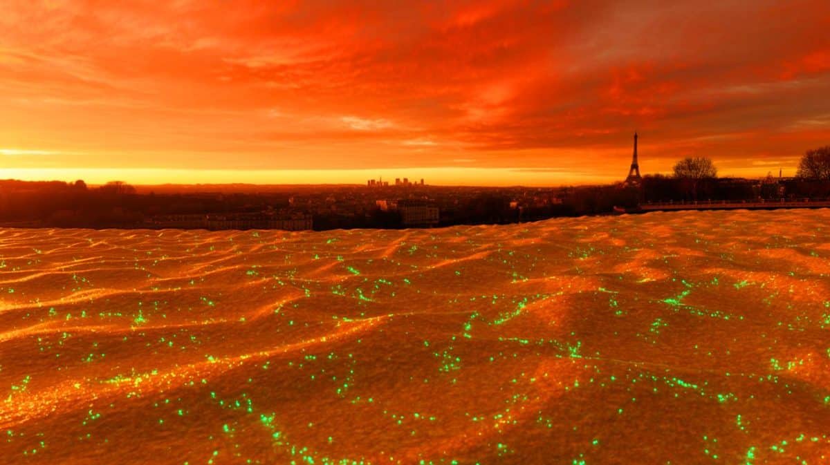 « Cette catastrophe invisible envahit la France » : du sable saharien radioactif ravive le cauchemar des essais nucléaires secrets Illustration de particules de sable saharien contaminé par des essais nucléaires survolant la France. Image réalisée par IA.