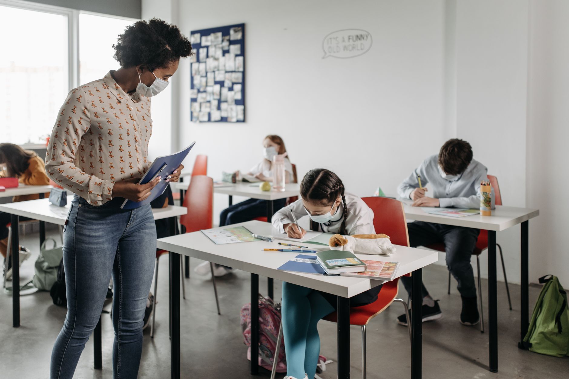 « C&rsquo;est la fraude du siècle ! » : comment un lycéen a utilisé ChatGPT pour tricher au bac et s&rsquo;est fait prendre en flagrant délit de triche high-tech