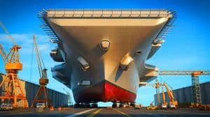 « Ce mastodonte naval français va dominer l’Europe » : le plus grand porte-avions jamais construit promet une révolution militaire en mer Illustration de la construction du futur porte-avions français, symbole de puissance et d'innovation pour la défense nationale.