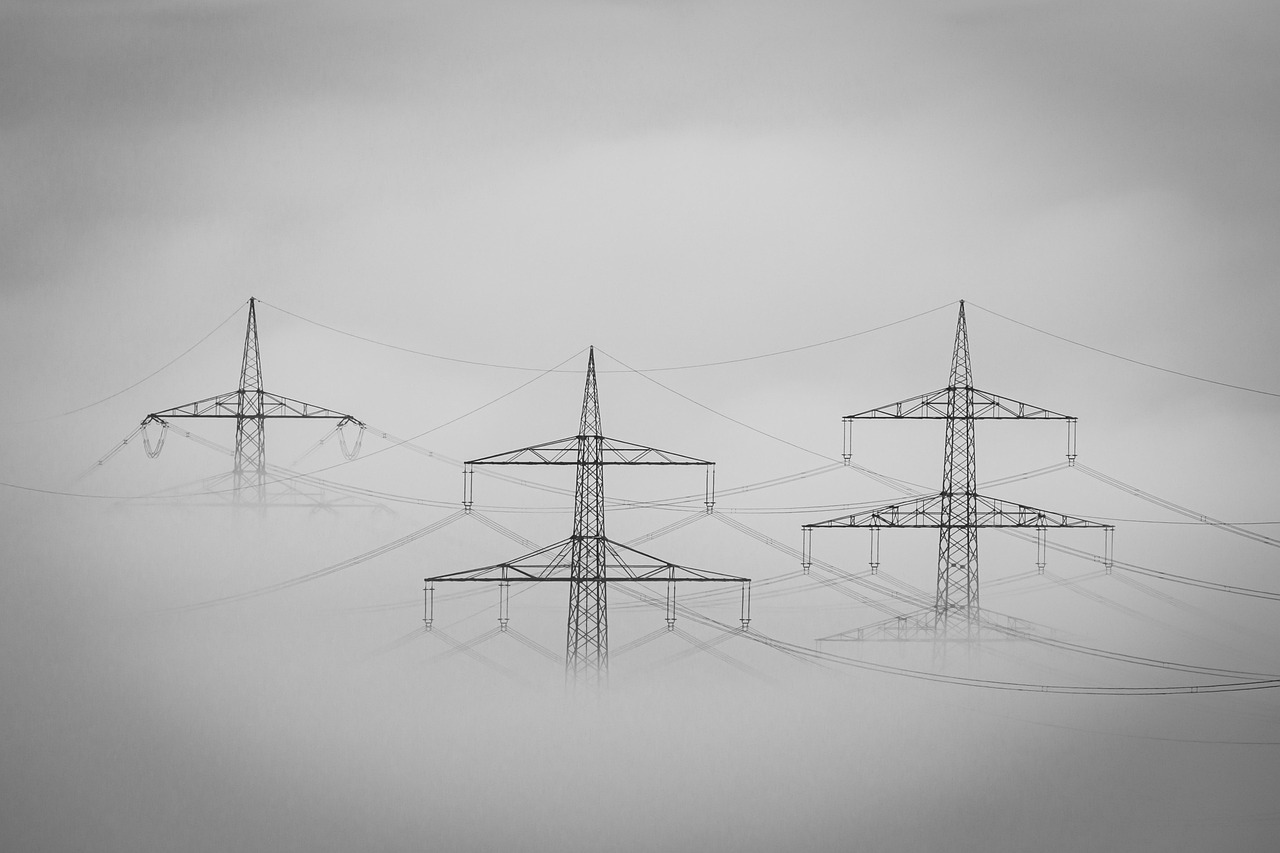 « De nouvelles heures pleines et creuses arrivent » : voici ce qui va bientôt changer sur vos factures d’électricité en France