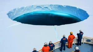 Illustration de la polynie géante observée dans la banquise antarctique en 2017.