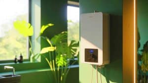 Chute inattendue de leur facture d’eau chaude : un simple changement qui bouleverse leur quotidien Illustration de l'optimisation de la consommation d'eau chaude pour réaliser des économies énergétiques.