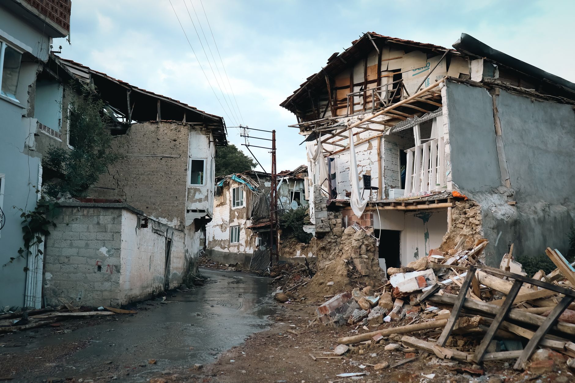 Un séisme de magnitude 7,6 frappe le Panama près de Herrera